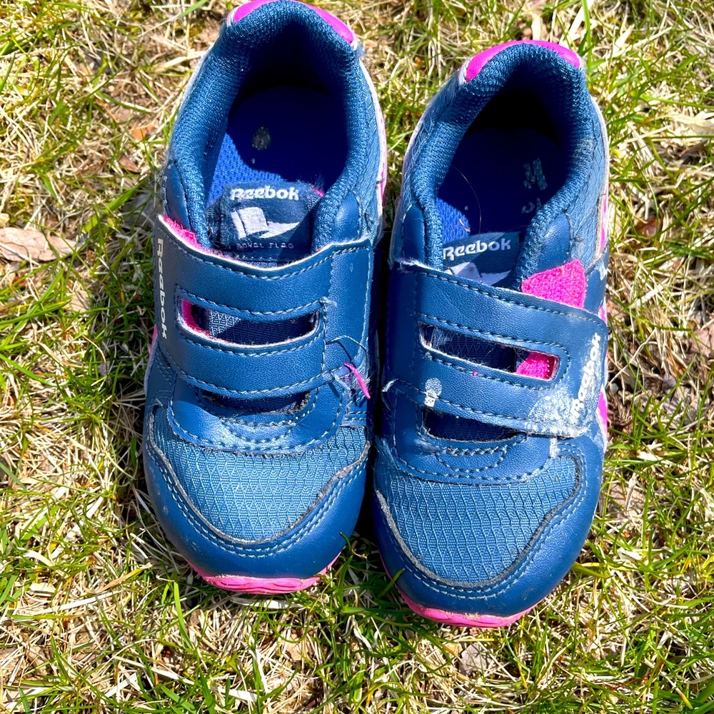 Reebok Velcro leather sneakers